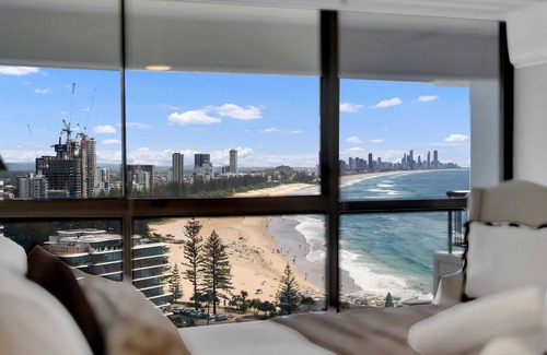 Burleigh Heads Apartment | Serenity By Khove Sum