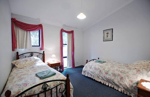 Fordwich Cottage | Serenity Grove - Frantoio