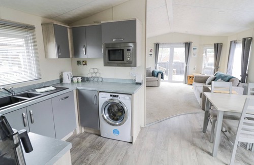 Evesham Cottage | SERENITY, pet friendly, with a garden in Evesham