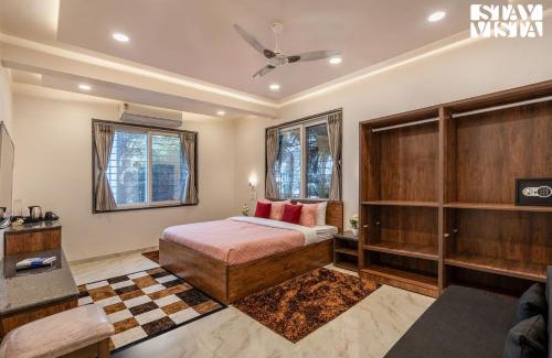 Nashik Apartment | Serenity Skies Apartment with Pool by VEO - Part of StayVista