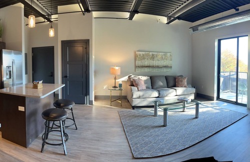 Stuart Apartment | Serenity Stay in Luxury