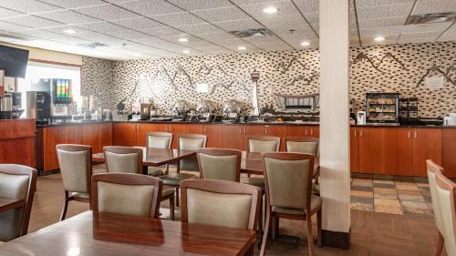 Southeast Calgary Hotel | Service Plus Inns and Suites Calgary