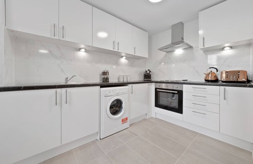 Penge Apartment | Serviced Ensuite Room Crystal Palace London Se20