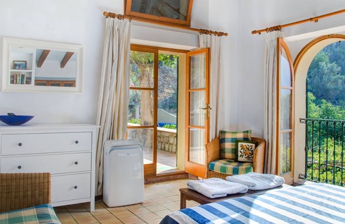 Fornalutx House | "Ses Fonts". Secluded spot with amazing views, minutes from the beach.