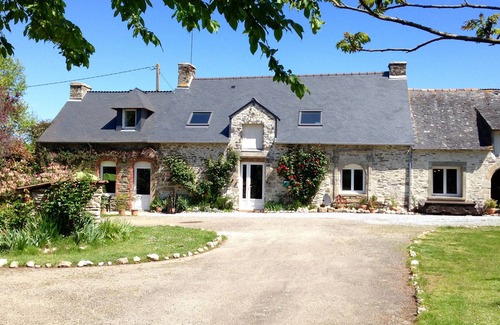 La Croix-Hellean House | Set in the gorgeous region of southern Morbihan three drive minutes to Josselin