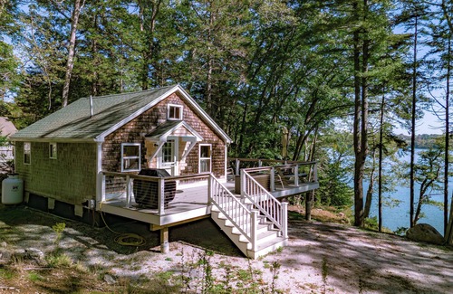 Cushing Cottage | Settlers Cottage, cute Maine home with water views