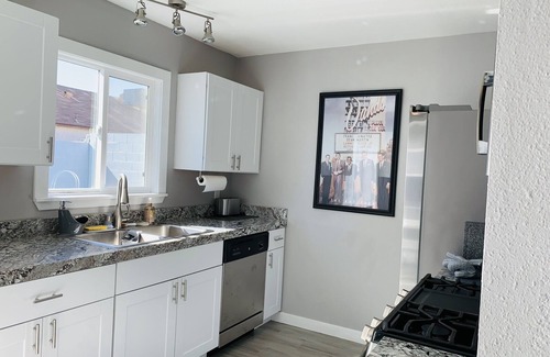 Spring Valley House | Seven minutes to Strip and Allegiant Stadium.n