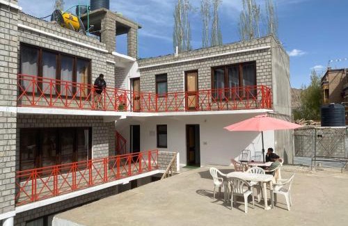 Leh House | Seven Seas Guest House leh