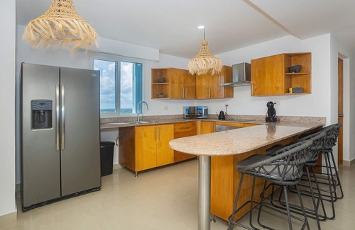 San Miguel Condo | Seven Shades of Blue Peninsula Grand