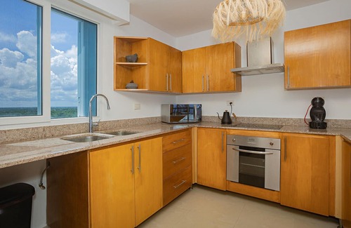 San Miguel Condo | Seven Shades of Blue Peninsula Grand