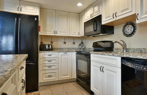 Seven Springs Condo | Seven Springs 3 Bedrooms Premium Condo, Ski In/Ski Out by RedAwning