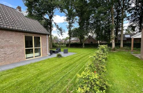 Ewijk House | sfeervol vrijstaand huisje 6 persoons ruime tuin, centraal bij Nijmegen