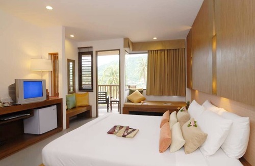 Karon Hotel | (SHA+)Grand Deluxe Double room with Pool View (003)