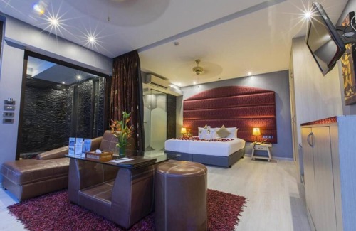 Patong Resort | (SHA+)Premium Deluxe with plunge pool in Patong (C)