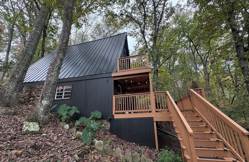 Pine Mountain Cabin | Shadow Chalet - Cozy A-frame near Callaway