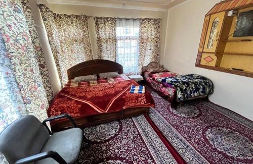 Srinagar Hotel | shahin heritage and homestays