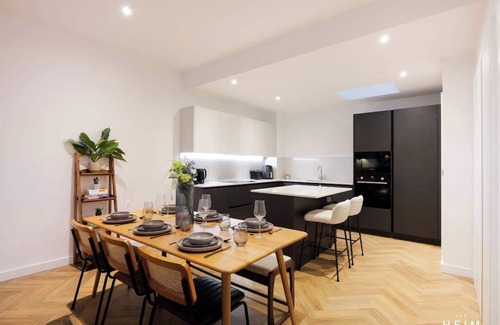 Salford House | Shales at The Heim Residences