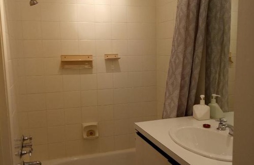 Hotham Heights Apartment | Shamrock Apartment 5