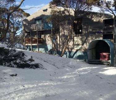 Hotham Heights Apartment | Shamrock Apartment 5