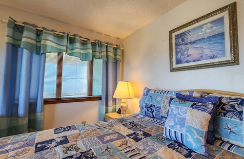 Tuckahoe House | “Shangri-la” is a 4 bedroom, 3 ½ bath oceanfront OBX property in the quaint town of Duck.