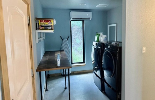Dripping Springs Apartment | Shangri La with Pool, Arcade, and Hot Tub