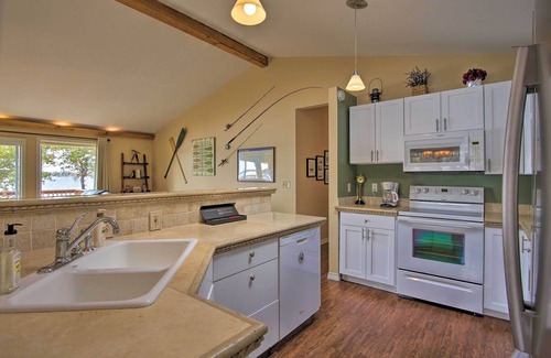 Grove House | Shared Boat Ramp: Waterfront Home in Grove