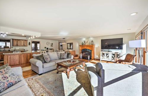 Grove House | Shared Hot Tub, Pool and Dock Lakefront Grove House