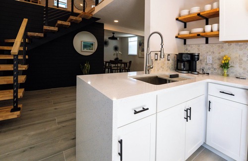 Rockledge House | Shares Loft Luxury Apt - NEW!, Shares Loft Luxury Apt - NEW!