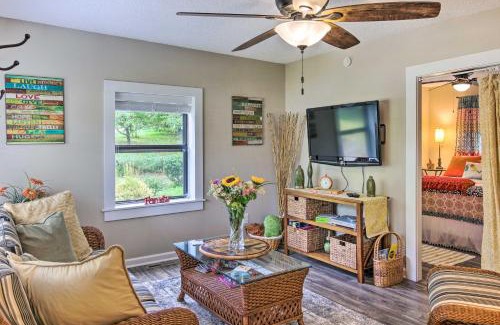 Hendersonville House | Shaw Creek Cottage with Fire Pit and Forest Views