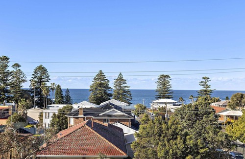 Shellharbour Apartment | Shellharbour Village - 3 bedroom luxury apartment - Stunning ocean views