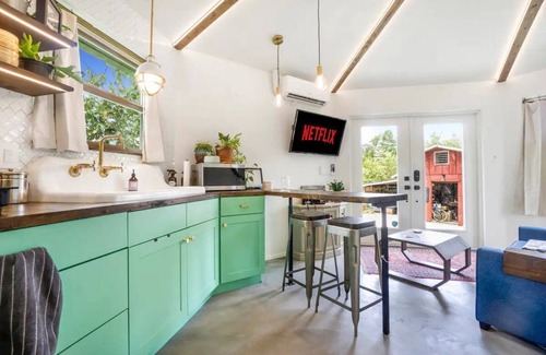 Sarasota House | @ShellmateIsland⭒Tiny House⭒ISLAND Home⭒Free Bikes⭒Kayaks⭒Fruit Trees!