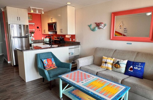 Ocean Isle Beach Condo | Shells In Your Pocket - Oceanfront Condo - Private Deck, Pool, Beach