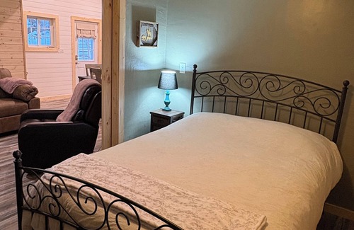 Yellowstone County Other | Sheltered Nook Bunk 'n Board