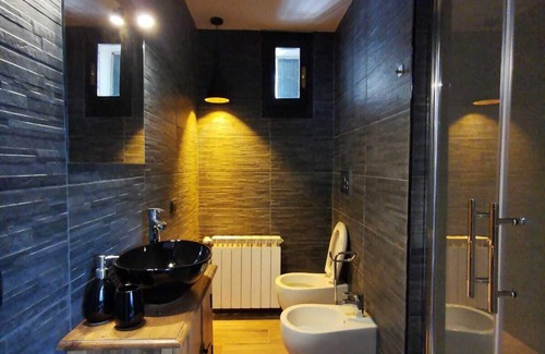Bergamo Apartment | Shenkin by the Museum