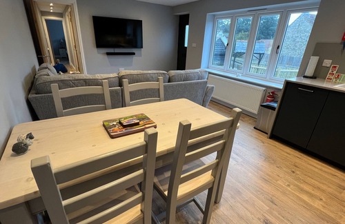 Totland Bay Cottage | Sheperd's Cottage, Stoats Farm - well appointed two bedroom cottage West Wight