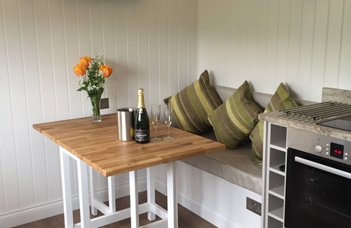 Alcester House | Shepherds View at Oaks Barn Farm with optional salt water hot tub nr Stratford.