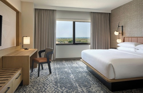 O'Hare Hotel | Sheraton Suites Chicago O'Hare