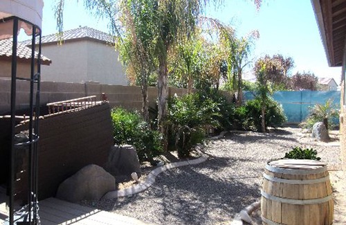 Centerra House | Sherrif says "Put'm up~in the WILD WEST RETREAT!" Budget & Pet Friendly!