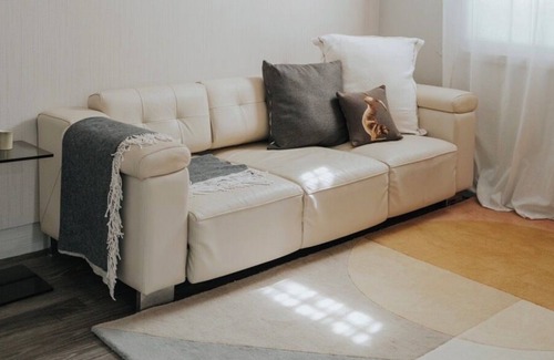 Shilin Apartment | Shilin night market ,MRT 2 mins,Ximen,cozy kitchen,balcony,washing machine