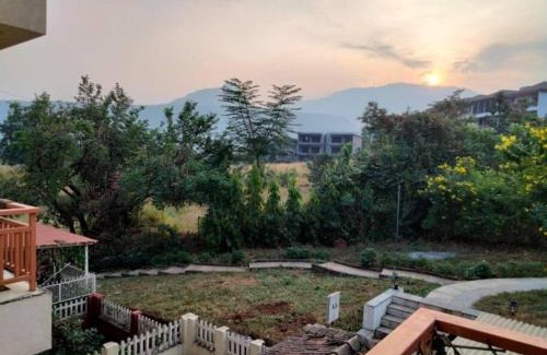 Karjat Apartment | Shinee stay in Holiday Maiyaan at dhamni Karjat