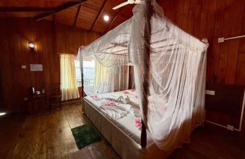 Ambalangoda Resort | Shiny Lakeside Resort