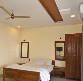 Medha Hotel | Shiv Parvati Resort - 5 Bhk Villa in Mahabaleshwar