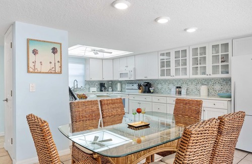 Avon By The Sea Condo | Shoot the Breeze at Cocoa Beach