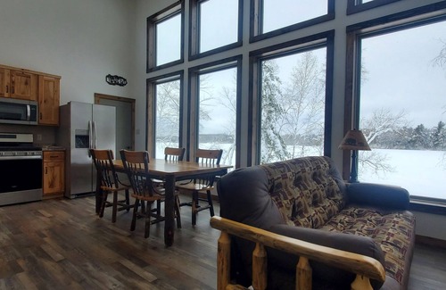 Phillips Cabin | Shore View Cabins- Cabin 1- lakefront vacation rental on the Phillips Chain