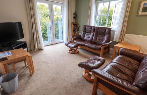 Grange-over-Sands House | Shore View