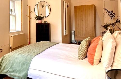 Shoreditch Apartment | Shoreditch Private Studio