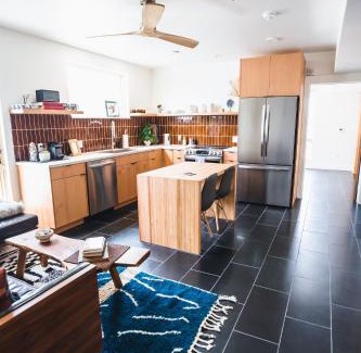 Buena Vista Apartment | Shorehouse Hotel