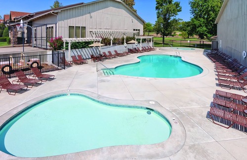 Afton Resort | Shoreline that stretches over 1,300 miles!