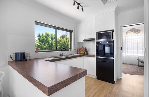 Sellicks Beach House | Shoreside at Sellicks - 3BR, Wifi, Parking
