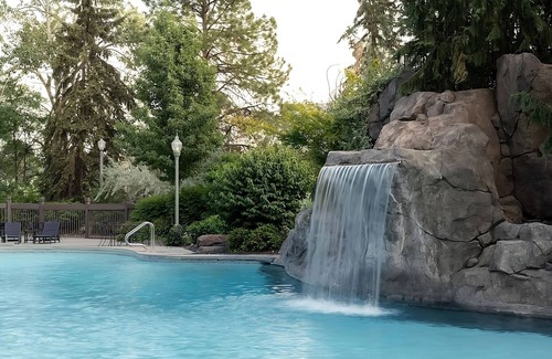 Riverside House | Short Drive to Bing Crosby Theater! 2 Modern Units, Pet-Friendly